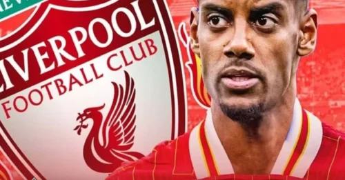 Shocking Transfer Saga: Liverpool's Ruthless Choice - Welcoming Isak, Sidelining Chiesa Ahead of Champions League
