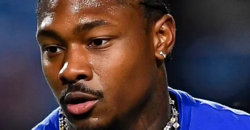 Apology Shockwave:  Stefon Diggs' Eruption Forces Star Receiver into Rare, Jaw-Dropping Mea Culpa.