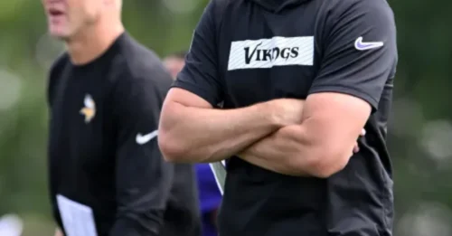 Vikings’ First Injury Report Stuns Fans: Two Key Starters Sit Out Ahead of Bears Showdown