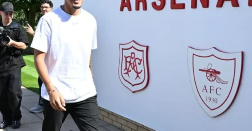 Arsenal Bombshell: Piero Hincapie's Perfect Message to Arteta Emerges Amid Critical Debut Concerns.
