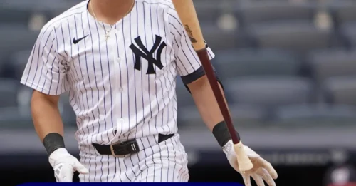 Legend Defends Struggling Yankees Shortstop Amid Media Firestorm and Harsh Criticism