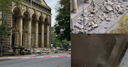 Momento dramático: enormes bloques de piedra caen en picado sobre la calle tras el derrumbe de una iglesia, pasando de largo a unos transeúntes.