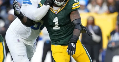 Trade Bombshell: Eagles Stun NFL with Colossal Offer for Packers' Micah Parsons, Sending Shockwaves Through the League.