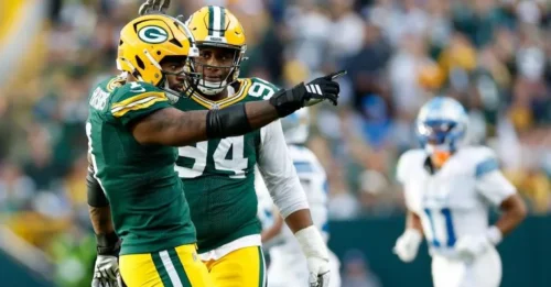 Cowboys' Nightmare: Micah Parsons Torments Former Suitors with Packers Masterclass, Exposing Dallas' Glaring Void in Lions Defeat.