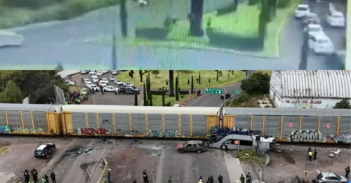 Impactante momento en que un tren choca contra un autobús de dos pisos en México dejando 10 muertos y decenas de heridos