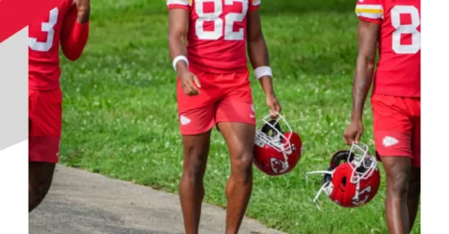 Chiefs' Roster Alarm: Familiar Face Returns as First Response to Xavier Worthy Injury Scare.