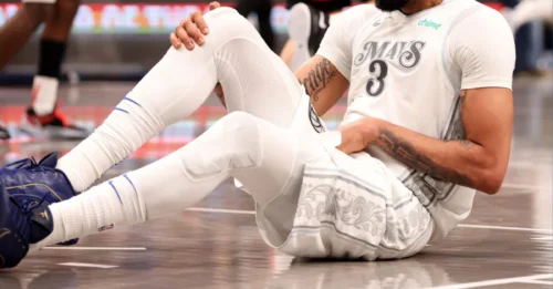Anthony Davis injury update given, Dallas Mavericks fans should be worried ahead of new season