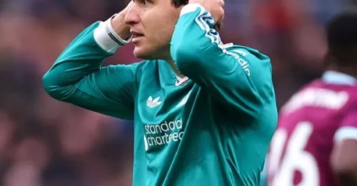 BREAKING: Arne Slot's brutal Federico Chiesa decision defended as Liverpool cult hero tipped for success