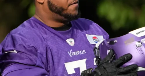 VIKINGS TERRITORY ON ALERT: Christian Darrisaw's Cryptic Message Sends Shockwaves Through Team Facility Ahead of Pivotal Matchup.