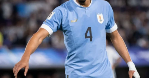 LIVERPOOL SHOCKS THE WORLD: Historic Adjustment with Araujo’s Masterpiece Just Before the Derby