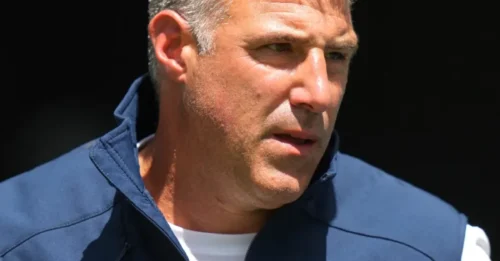 Vrabel Drops Bombshell: Mike Vrabel's Cryptic Update on Key Starter Sends Patriots Nation into a Frenzy.