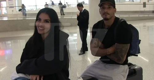 IT'S OVER: Reality TV's Golden Couple Vows to ERASE Dating Shows For One 'SERIOUSLY SERIOUS' Reason!