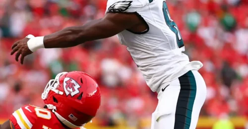 EAGLES DISASTER: $3,313-yard 