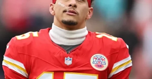 Chiefs CRISIS: Patrick Mahomes Lands on Injury Report with Concerning Wrist Ailment.