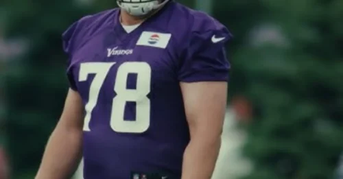 A $18 Million Problem: Vikings' Struggling Starter Confronts Harsh Reality - His Body Is Telling Him to Quit