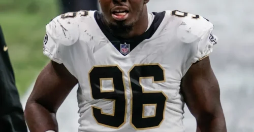 BLOCKBUSTER BOMBSHELL: 49ers fix huge roster issue, swap 2 picks for Saints $52 million DE in Stunning Roster Overhaul!
