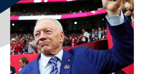 VIEWERS ARE STUNNED: Jerry Jones Abandons Decorum, mocks Jets fans with middle finger during Dallas' Week 5 win