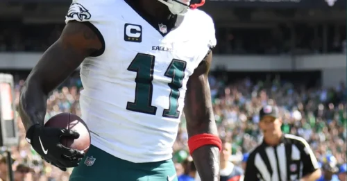 Earth-Shattering Trade Scenario: Steelers on the Verge of Landing Eagles' $100M Superstar WR in a 2-Pick Power Play