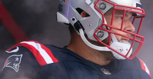 MINNESOTA'S MYSTERY, SOLVED IN NEW ENGLAND: Patriots are paying only $4.6 million to learn what Vikings couldn't figure out