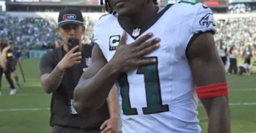 BLOCKBUSTER FROM L.A.: Eagles Star, With Only 25 Catches, Surprisingly 