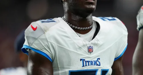 Unbelievable Turnaround: Titans Fire Head Coach - Packer Quickly Snaps Up Former Second-Round Pick at a Surprisingly Low Price