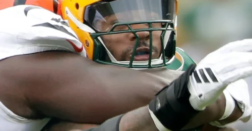 UNBELIEVABLE! Packers’ Micah Parsons Sacks Officiating With One No-Holds-Barred Word