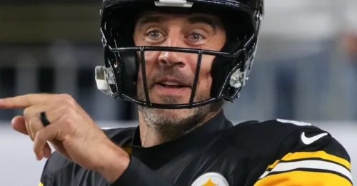 NFL World Reels: Aaron Rodgers Unleashes Chilling Ultimatum, Leaving Packers' Future in Peril.