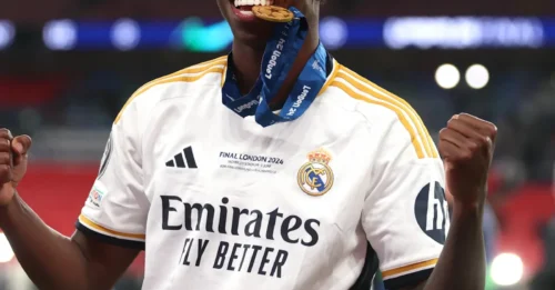 HOLY SMOKES: Chelsea Linked With UNTHINKABLE Splash for Vinicius Jr. The Premier League Is on RED ALERT!
