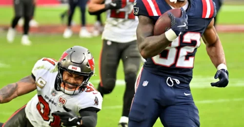 BLOCKBUSTER: The Wait is Over. Patriots' Rookie RB Detonates for BREAKOUT Game vs. Brady's Buccaneers – A Star is Born in Foxborough.