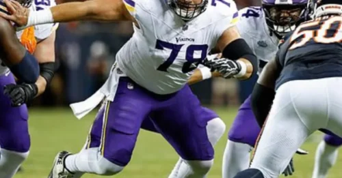 NO MORE WAITING: Vikings' O-Line Gets Massive Boost as Iron Man Ryan Kelly Battles Back From Concussion After Missing 5 Games