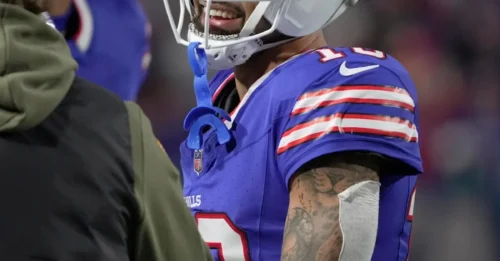 SHOCKWAVE in Buffalo: Bills' WR Hit with MYSTERIOUS Ailment Before Critical Week 11 Clash - The Entire NFL Is on High Alert.