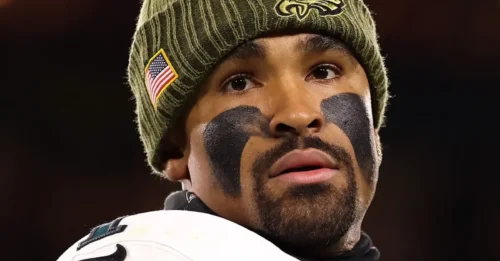 BLOCKBUSTER: Eagles Make SHOCKING Roster Move - Veteran DB OUT, Fierce DE IN Just Hours Before Lions Showdown.