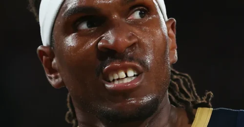 Bombshell in the Bay: Pelicans Axe Warriors Icon Kevon Looney in Stunning Front Office Blunder