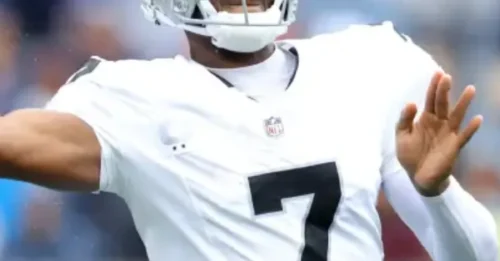 BLOCKBUSTER IN LAS VEGAS: Raiders Pull Trigger on Shocking QB Move as Geno Smith's Struggles Hit Tipping Point