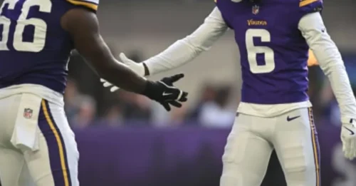 UNLEASH THE CHAOS: Vikings' Puzzling Roster Decision Leaves Everyone Questioning Kwesi Adofo-Mensah's Logic