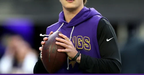 FORGET EVERYTHING YOU'VE SEEN! Vikings' J.J. McCarthy can look to Hall of Fame QB to feel better about his struggles