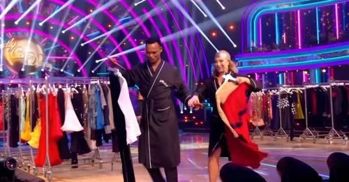 ‘I can’t move…’: Strictly’s Alex Kingston sparks major concern as she limps off stage during the new instant dance twist — fans fear the star is battling a fresh injury as she struggles through rehearsals… leaving viewers wondering if she can continue…