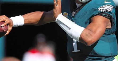 Jalen Hurts FIRES A WARNING SHOT, Sends Unmistakable Message to  Eagles’ Offense Critics