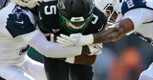 HE'S BACK: Missing Since Week 6, A Crushing Absence... Now the Cowboys' Lockdown Corner Returns to the Field - The NFC East Just Got a Lot More Complicated.