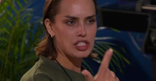 UNBELIEVABLE REVERSAL! Holly (Big Brother Australia) Declares: 'I Have a Medical Condition - That's Why I Was Portrayed as the Villain, and This Condition Was Used as a Weapon Against Me!'