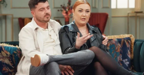 OUT WITH THE OLD, IN WITH THE NEW! Shortly after her marriage ended, the MAFS UK star is seen hand-in-hand with a “special someone” on a romantic dinner date!