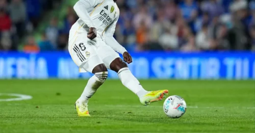 LIVERPOOL OFFICIALLY SEAL THE DEAL! Massive £53 million bid for Real Madrid's top star - A CONTRACT THAT WILL SHAKE THE FOOTBALL WORLD
