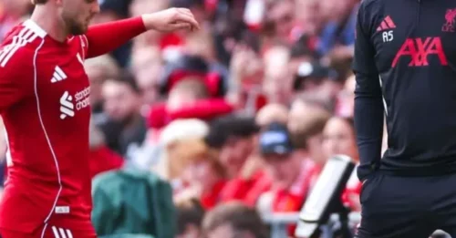 BOMBSHELL: Arne Slot breaks silence on Harvey Elliott as Liverpool 'fuming' with Aston Villa