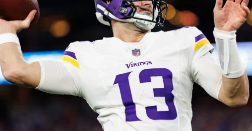 THE VIKINGS' SHOCKING MOVE IS ON! Daniel Jones' Achilles Tragedy Sparks FURIOUS BID to Bring the QB to Minnesota.