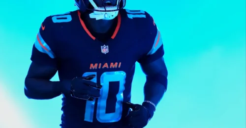 BLOCKBUSTER MOVE UNLEASHED! Chiefs Get the GREEN LIGHT to Reclaim Tyreek Hill From Miami's Meltdown, The Dynasty Just Reloaded!