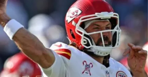 KANSAS  DROPS A BOMBSHELL: Torn ACL feared for Chiefs QB Gardner Minshew, Chris Oladokun steps in for Kansas City loss to Titans