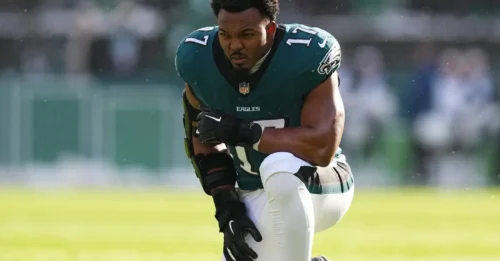 BREAKING IN PHILADELPHIA: Latest Nakobe Dean injury updates after exiting Eagles' game vs. Commanders