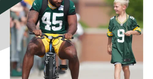 HE'S BACK: After waiting the entire season - The mysterious ROUND 5 draft pick has finally escaped the medical room — The Packers' HIDDEN WEAPON is ready to unleash.