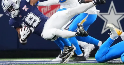 Dallas Cowboys Drops A Bombshell: Flournoy gives major update on knee injury, Christmas status