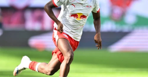 ANFIELD'S NEW FLYING ACE HAS LANDED! Winger confirms he's ready to join Liverpool in stunning moment
